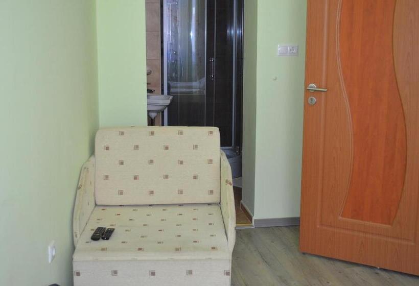 Family Suite, Holdfényszállás
