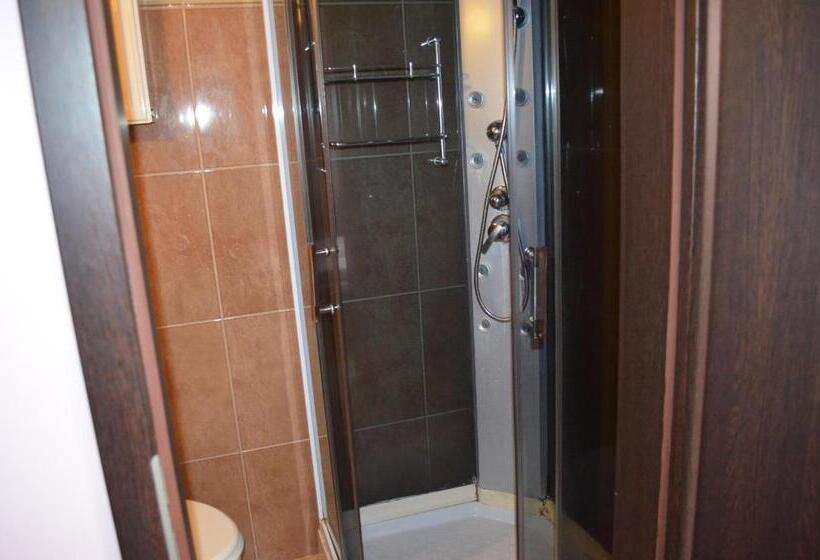 Family Suite, Holdfényszállás