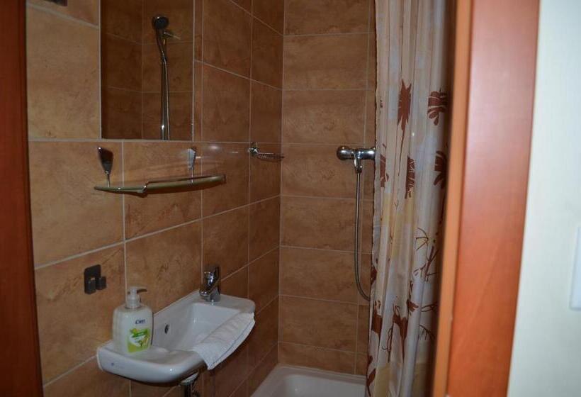 Family Suite, Holdfényszállás