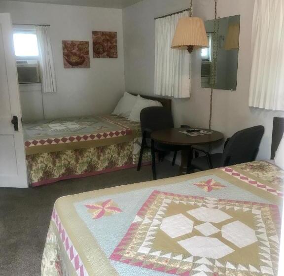 Номер Стандарт, Chalet Motel