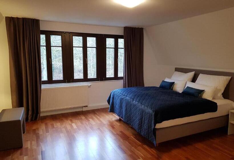 Suíte Júnior, Oberwaldhaus
