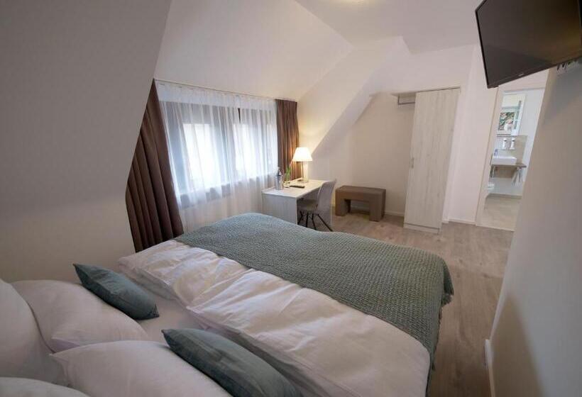 Suíte Júnior, Oberwaldhaus