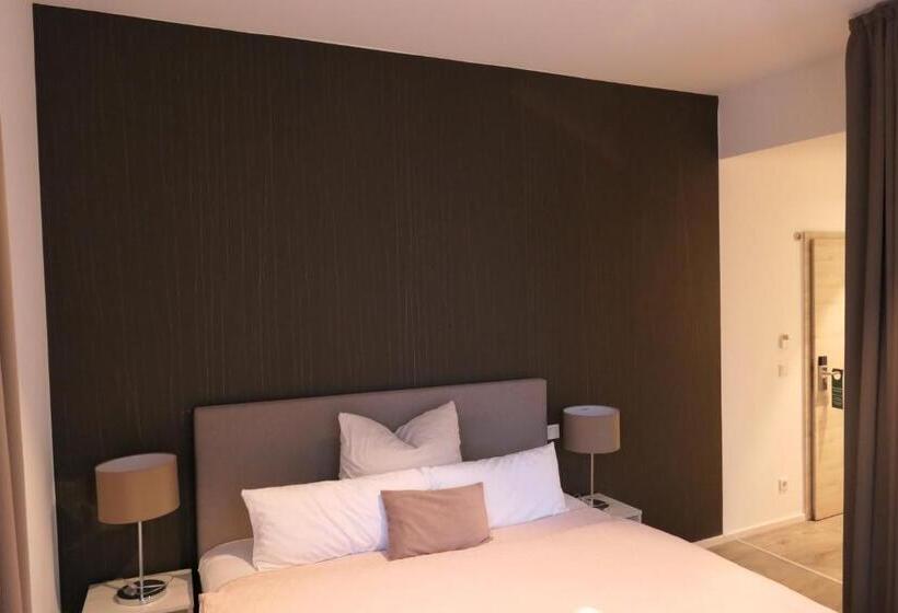Quarto Deluxe, Oberwaldhaus