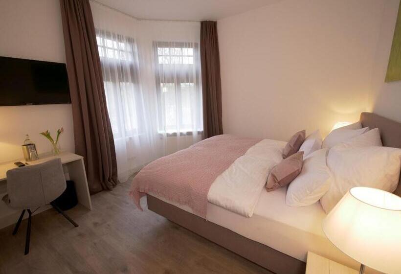 Quarto Estandar, Oberwaldhaus