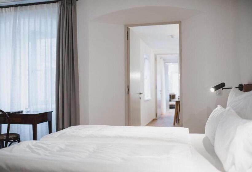 آپارتمان 1 خوابه با بالکن, Kuntino Suites