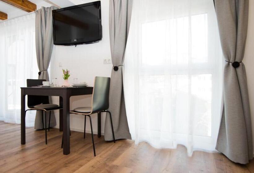 Апартаменты 1 Спальня с Видом, Your Home   City Apartment In Kufstein