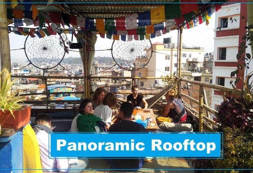 اتاق عادی, Planet Nomad Hostel