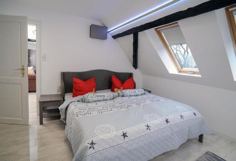 Апартаменты 1 Спальня, Designpension Traumschloss Hotel Garni