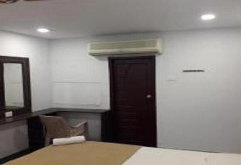 Трехместный Номер Deluxe, Ramco Residency A/c