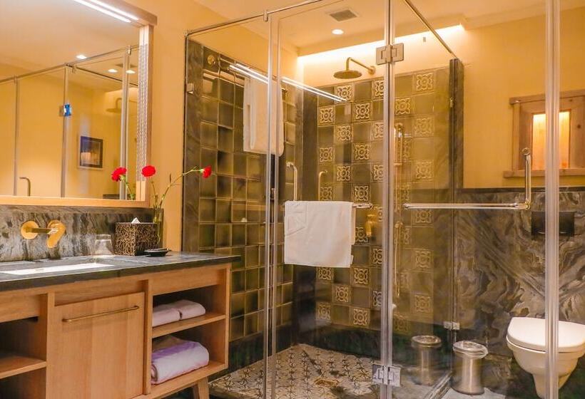 Номер Deluxe с Видом, Taj Theog Resort & Spa Shimla