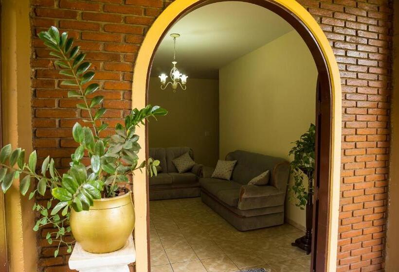 Номер Стандарт, Hostel Slg