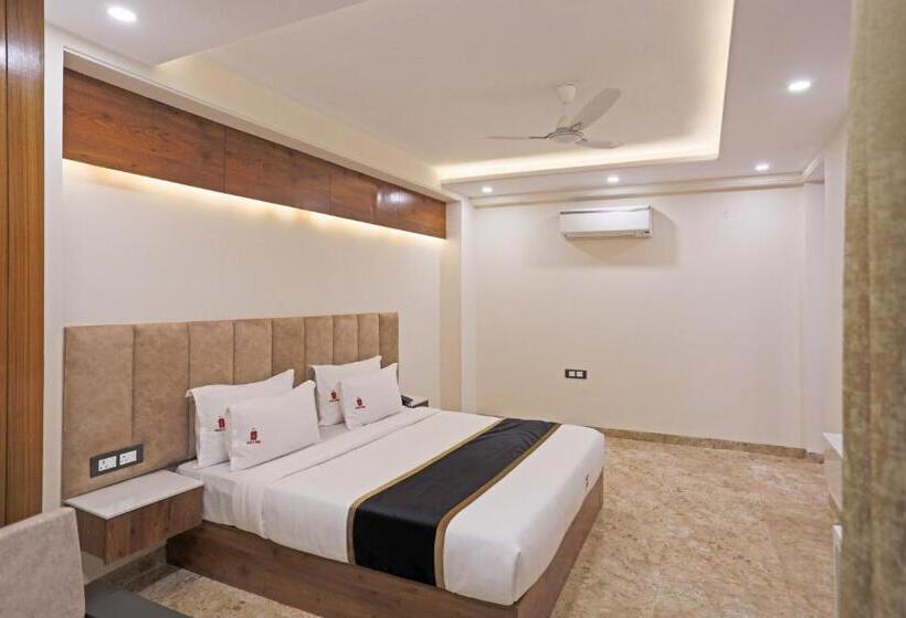 اتاق لوکس, Global Stay Near Delhi Airport