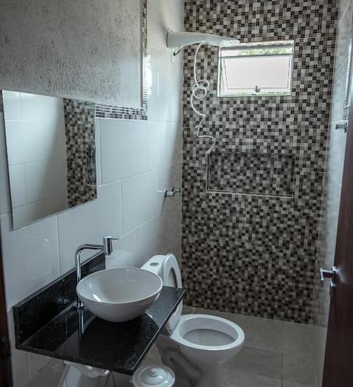 Quarto Triplo Estandar, Pousada Manacá Da Serra