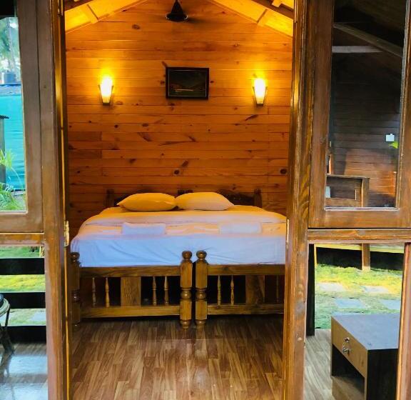Номер Deluxe с Балконом, Palolem Luxuries Beach Cottages