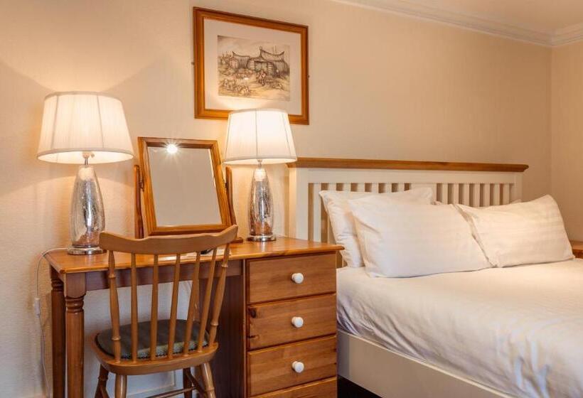 Quarto Triplo Estandar, Manor House Hotel Holy Island