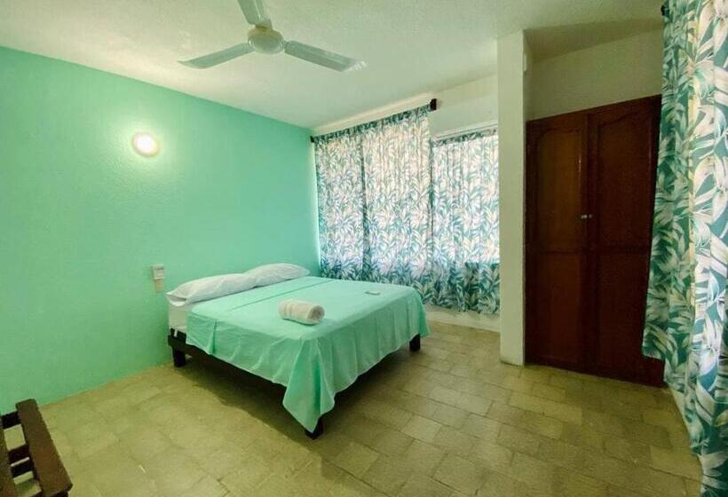 Standard room with outdoor bath, Paziflora Hostel