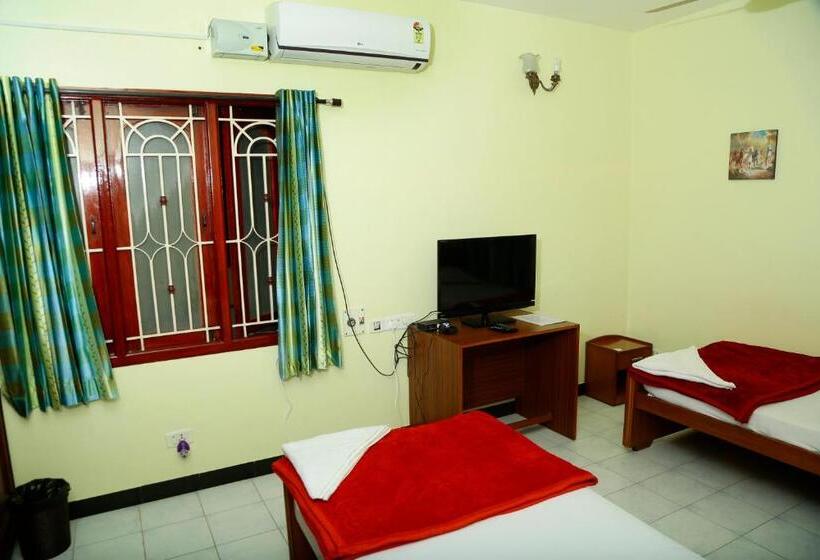 חדר סטנדרט מותאם לאדם עם מוגבלויות, Zuriel Suite Guest House