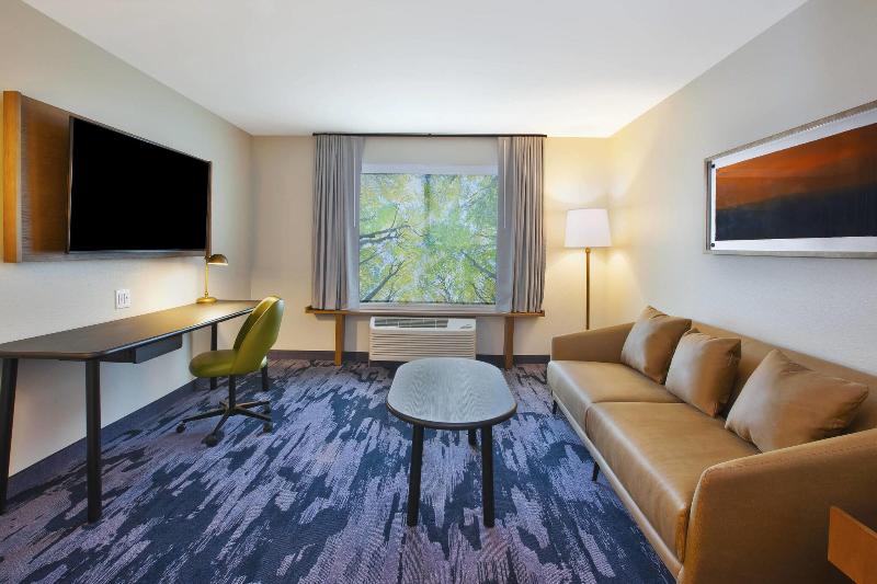 Люкс Кровать Кинг, Fairfield Inn & Suites By Marriott Flint Grand Blanc