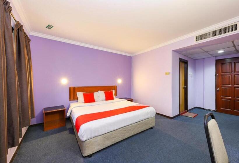 اتاق لوکس با تخت بزرگ, Oyo 472 Comfort Hotel 1