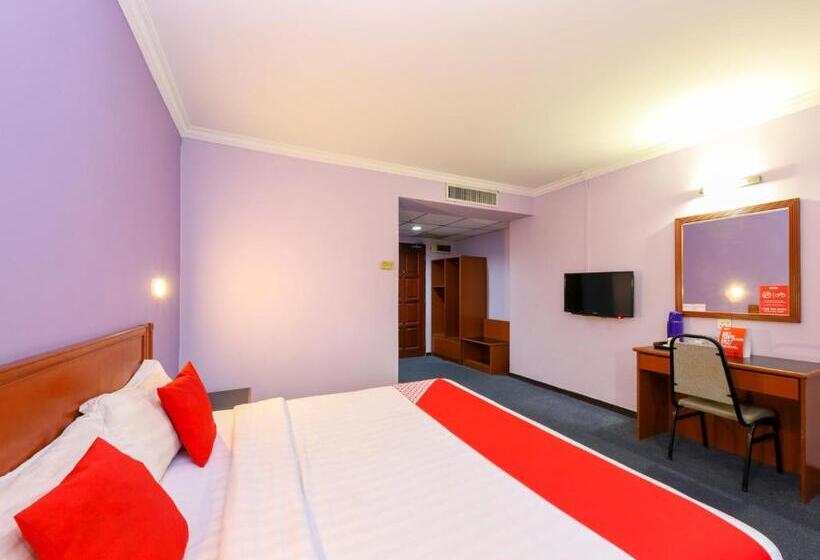 اتاق لوکس با تخت بزرگ, Oyo 472 Comfort Hotel 1