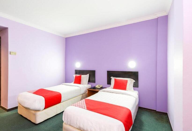 اتاق استاندارد, Oyo 472 Comfort Hotel 1