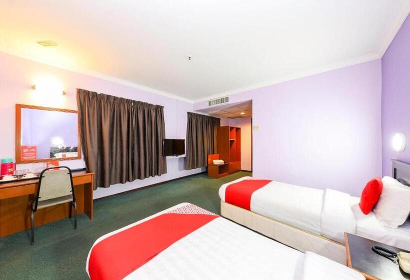 اتاق استاندارد, Oyo 472 Comfort Hotel 1