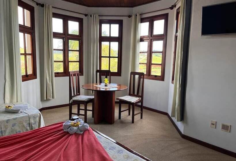 Семейный Номер, Chateau Palace