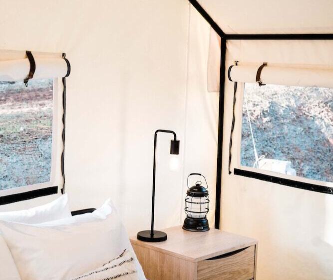 디럭스 룸, Autocamp Yosemite