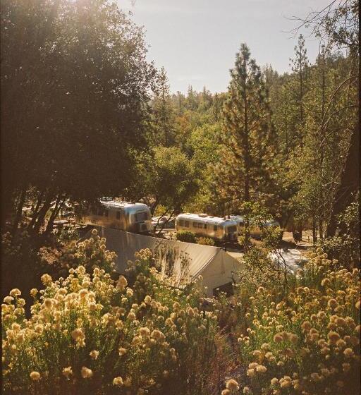베이직 3인 룸, Autocamp Yosemite