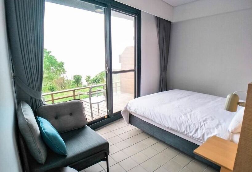 اتاق استاندارد, Dayspring Inn