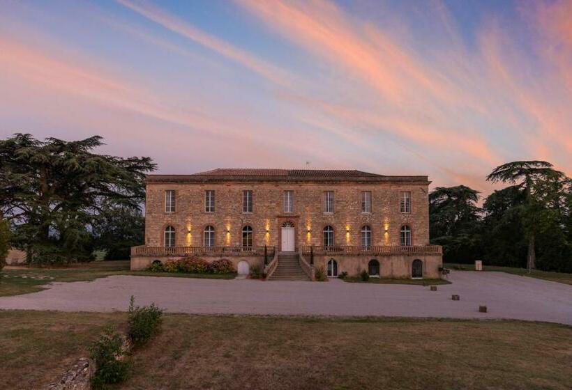 Номер Стандарт, Château De Tauzies, The Originals Relais