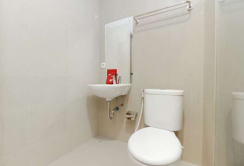 Номер Стандарт, Reddoorz Premium Near Ragunan Zoo 2