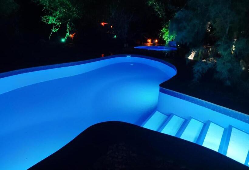 בית, 4 חדרי שינה, Getahovit Resort