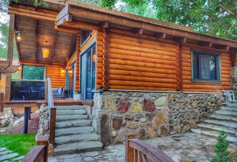 Четырехместный Номер Стандарт с Балконом, Getahovit Resort