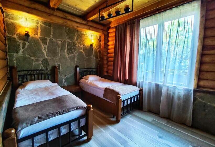 בית, 4 חדרי שינה, Getahovit Resort