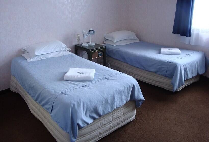 스탠다드 룸, Grand Hotel   Whangarei