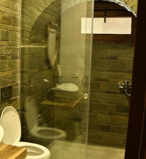 Deluxe Room with Views, Restaurant Emblema