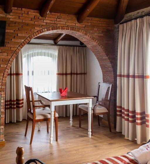 Deluxe Room with Views, Restaurant Emblema