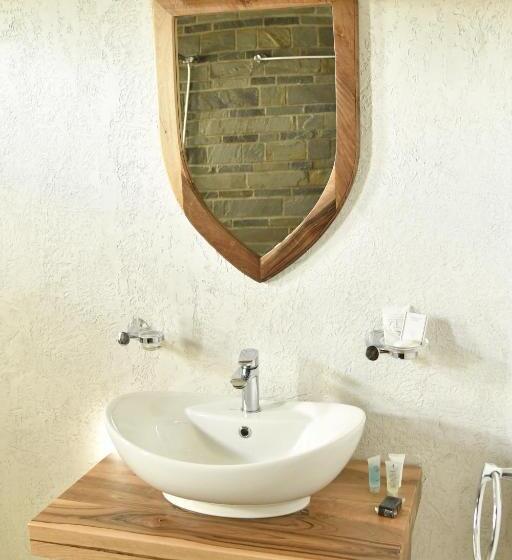 Basic Room, Restaurant Emblema