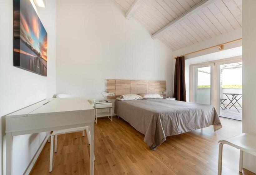 اتاق استاندارد با بالکن و چشم‌انداز دریا, Agriturismo Masseria Cannella