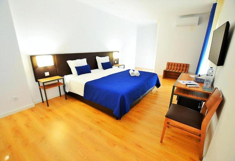 Семейный Номер, Hilltop Oasis Lisboa Oeiras