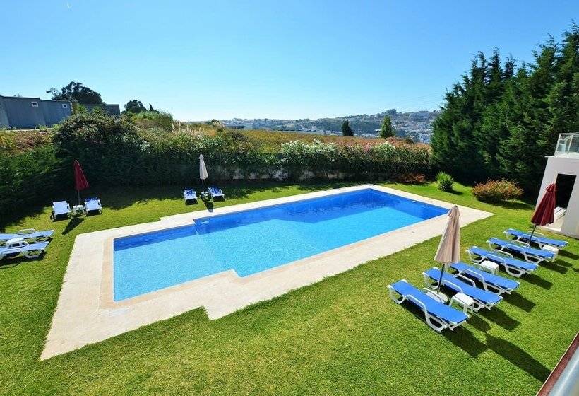 Трехместный Номер Deluxe, Hilltop Oasis Lisboa Oeiras