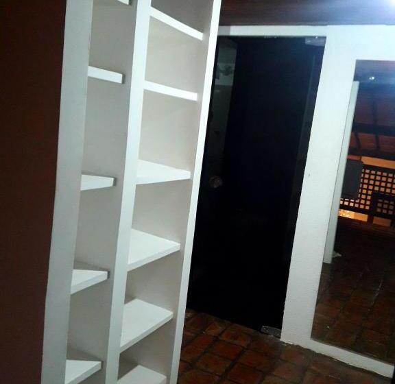디럭스 룸, Hostel Da 13 E Suítes