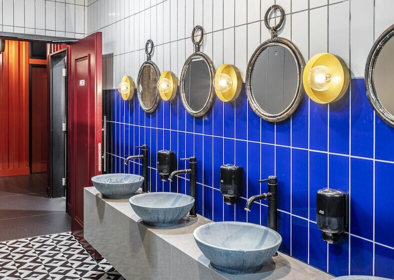 חדר סטנדרט חדר אמבטיה משותף, The Spot Hostel