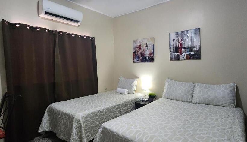 Habitación Triple Estándar, Casa Altamira