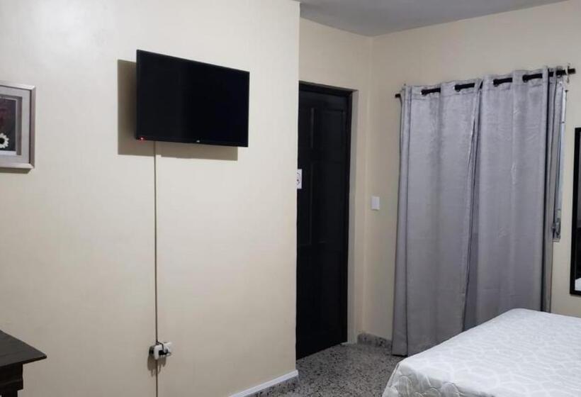 Habitación Triple Economy, Casa Altamira
