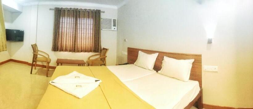 Номер Superior, Kalluvalappil Holiday Inn