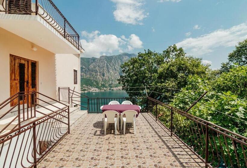 اتاق لوکس با چشم‌انداز دریا, Apartments Sopot