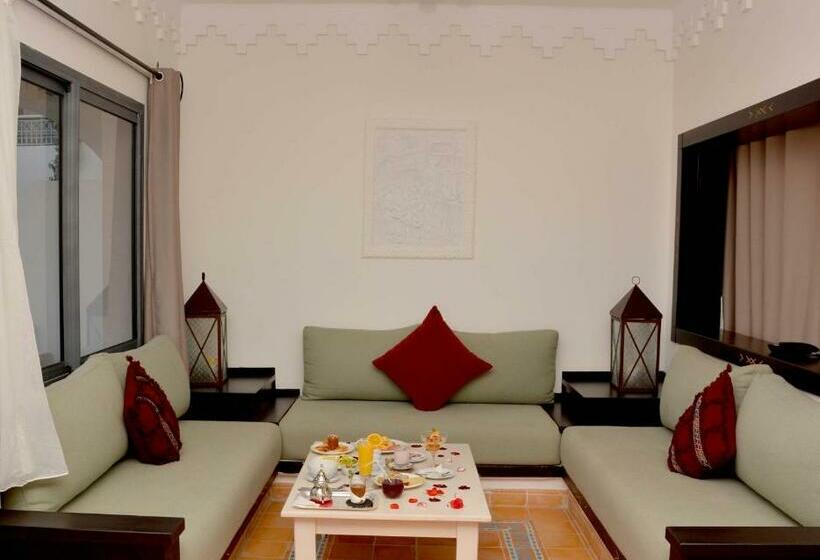 시니어 스위트, Borjs Hotel Suites & Spa