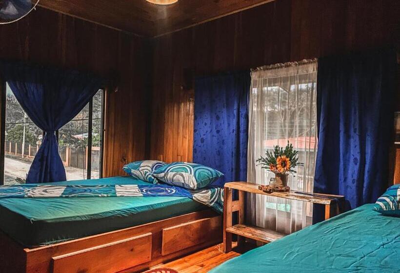 Трехместный Номер Комфорт, Hostel Marisol